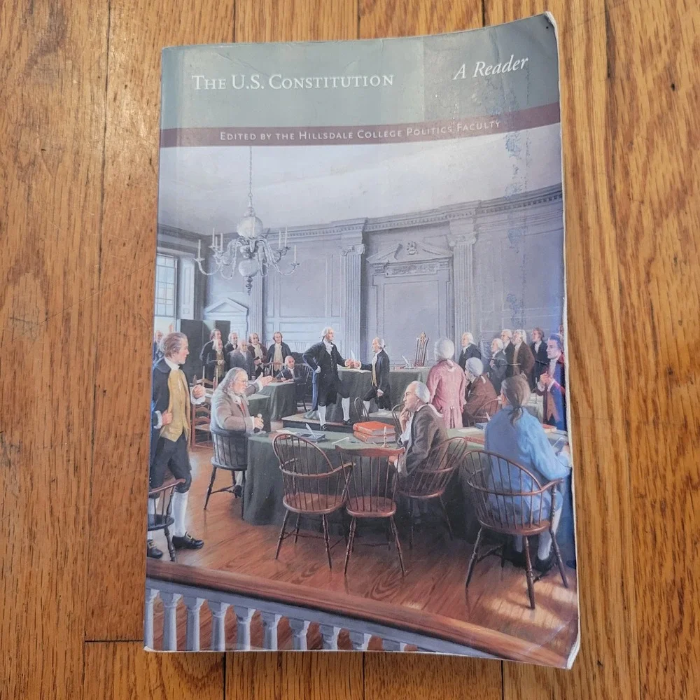 US Constitution Reader Hillsdale College Politics‎ Faculty Edited Paperback Book